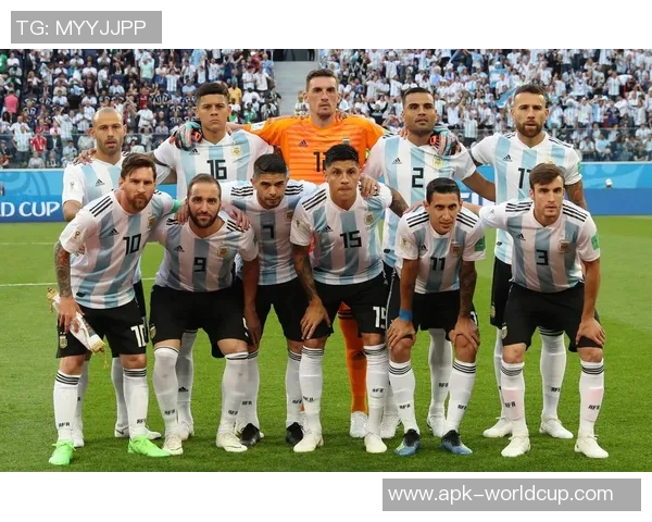 马丁内利的崛起之路：从青涩小将到足球场上的明星球员